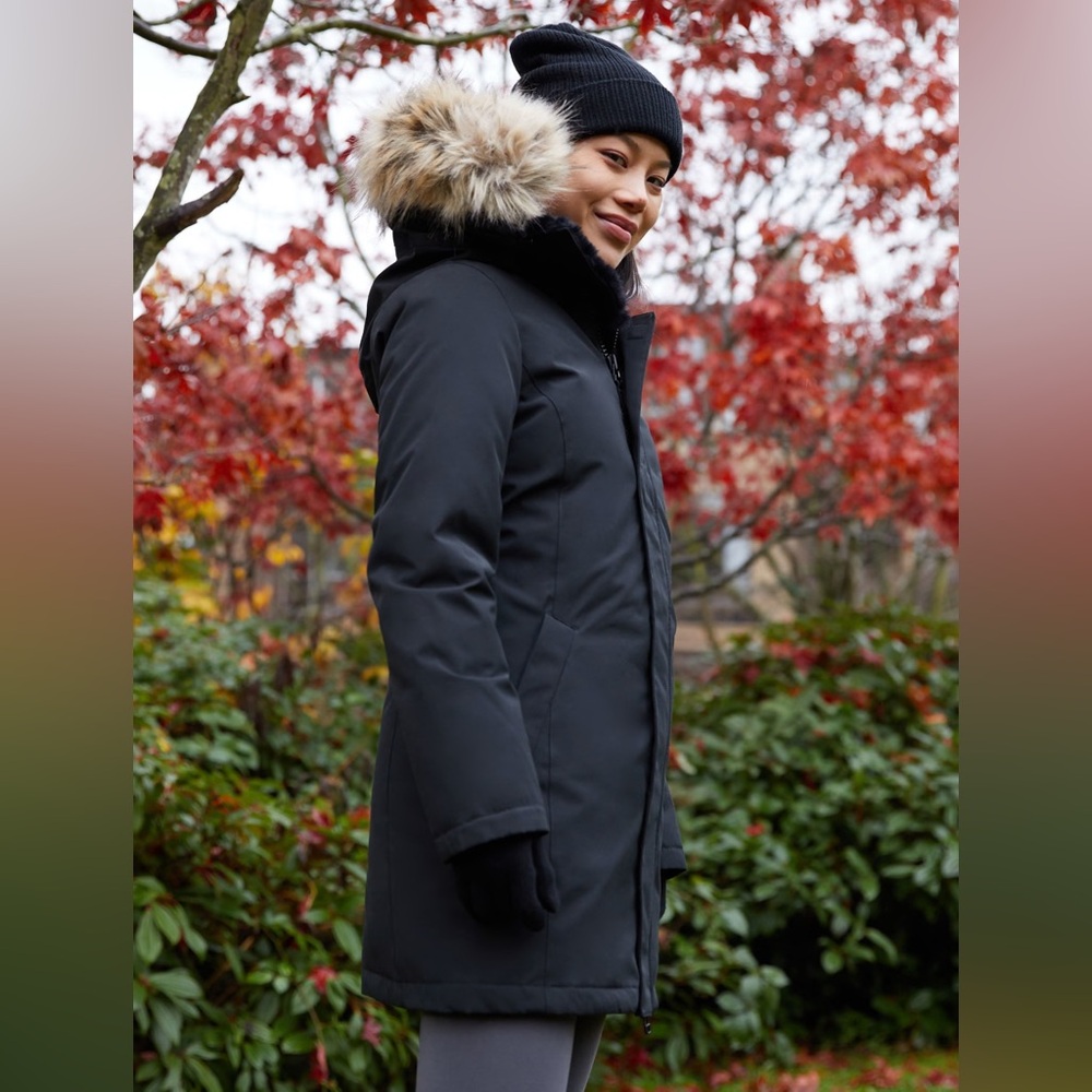 ARITZIA TNA PARKA DOWN COAT